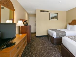 Best Western Westminster Inn Room photo